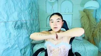 ambarina_r chat sex 11-30-2025