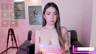 madisoncollinsx live cam video (11/30/2025)