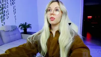 Hot_babayaga 11-30-2025 blonde