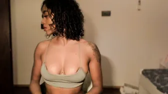 Lexy_squirt_queen porn chat (12/01/2025)