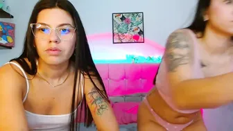 layla_roma recorded nude video 400725