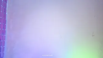 Carolblonde glasses cam girl