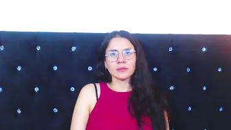 honeybuu_ webcam chat 12-01-2025
