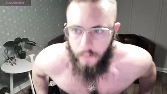 ant_power hairy chat cam sex