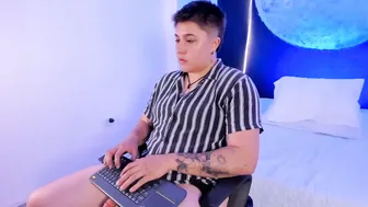 iangilbert recorded nude video 404312