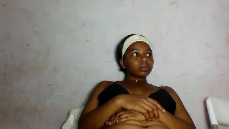 raissa38 posing on cam 02 December 2025