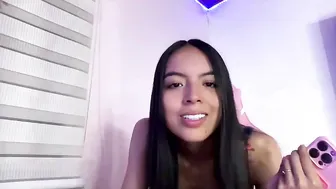 Anotella_aa hot live on cam