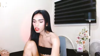 Angelamonroe 12-02-2025