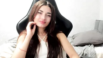 Molly_ww cam video 02-Dec-25