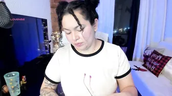 girl_inline chat cam porn 12-02-2025