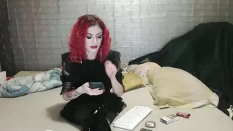 Emmily000 smoke - 02 December 2025