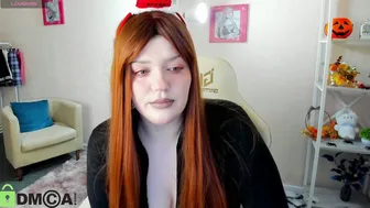 Polly__mayer submissive 02 December 2025