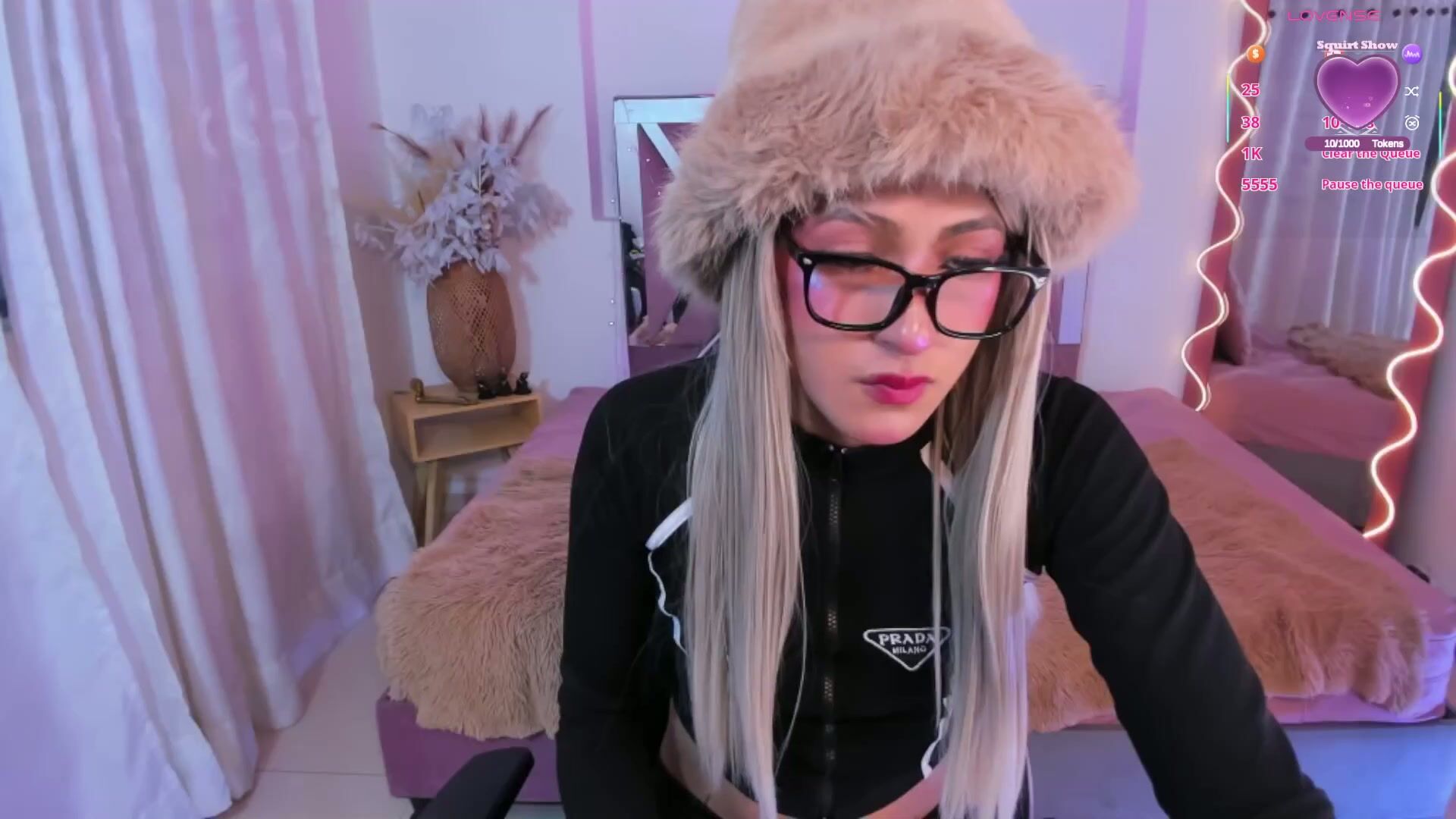 Shinedark_tay 12/02/2025 nude cam