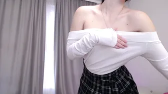 adriana_meow246 12-02-2025
