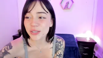 purple_slut_ (12/02/2025) cam girl chat