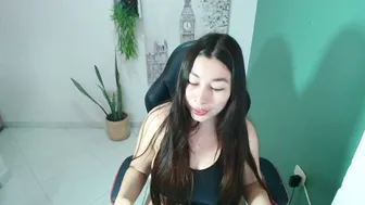 bella_99x natural naked on cam