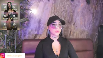 Alahia_dangelo_ posing on webcam 12-02-2025