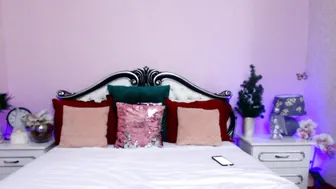 Squirtopiax 02-Dec-25 sex porn cam