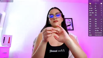 Lilith01_ glasses (12/02/2025)