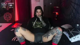 Jhonny_ackerman tattoos porn cam