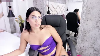 vanessa_rain_ natural webcam video