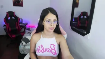 room_kitty chat sex 03 December 2025