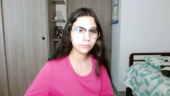 mia__lopez_ 03 December 2025
