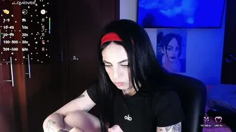 Violett_hottie squirt (12-03-2025)