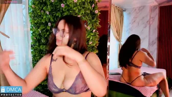 Khiara_rose bigboobs show