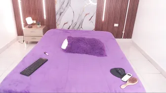 Shena_nomy1 feet - (12/03/2025)