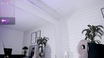lizzie_evans 03-Dec-25 horny amateur video