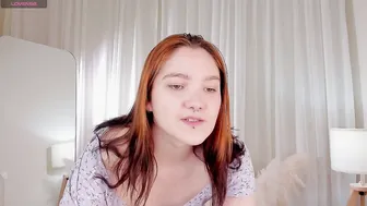 Softy_focus 03-Dec-25 redhead