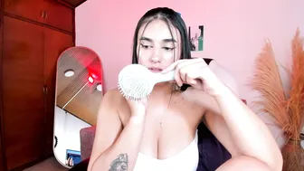 Alheli_16 webcam - 03-Dec-2025