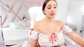 lauraklark latina - (12/03/2025)