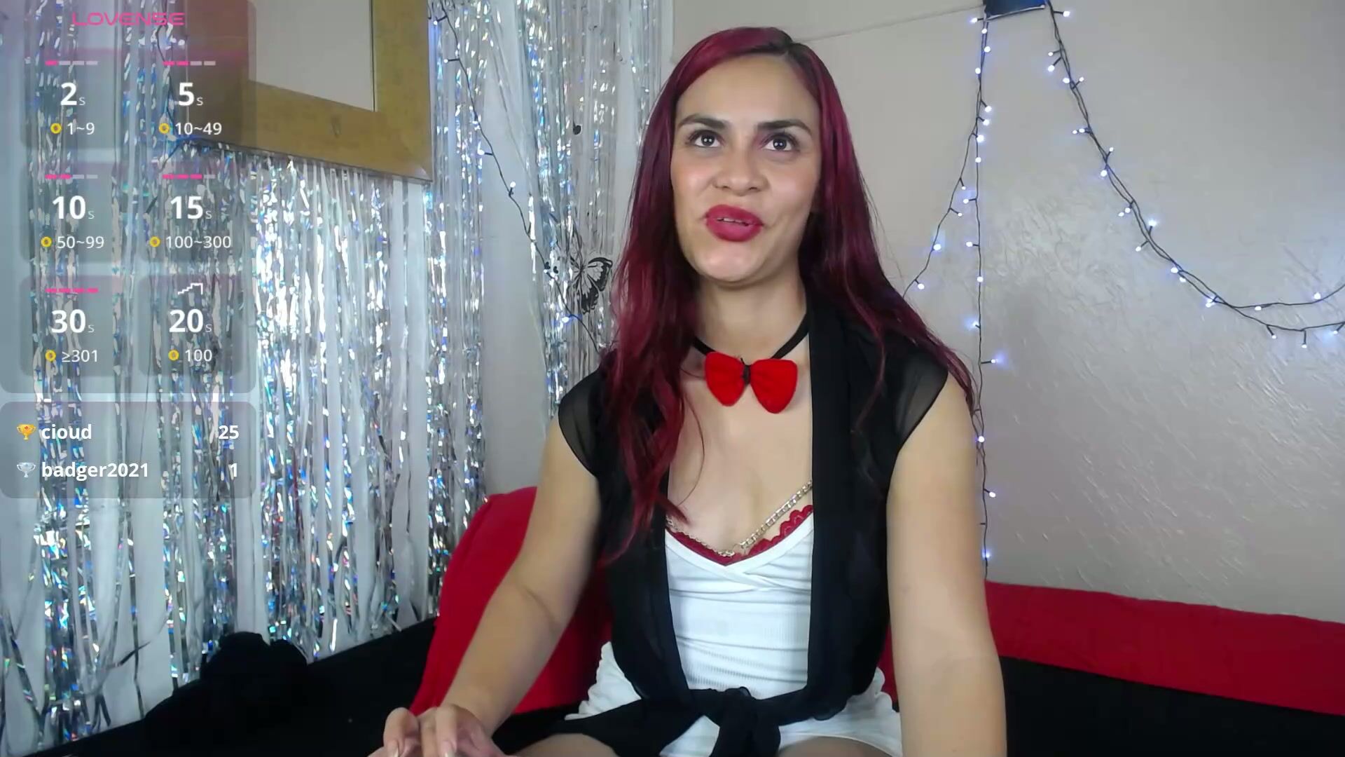 Tiiny_emilly 12/04/2025 chat xxx