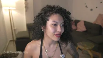 Kyria__1 on webcam 12-04-2025