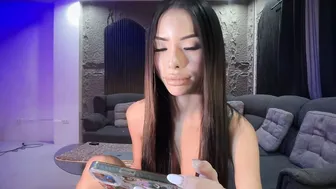 Asianhugecockcindy live webcam show 04-Dec-25