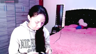 Holy_juli2 lovense - 04-Dec-25