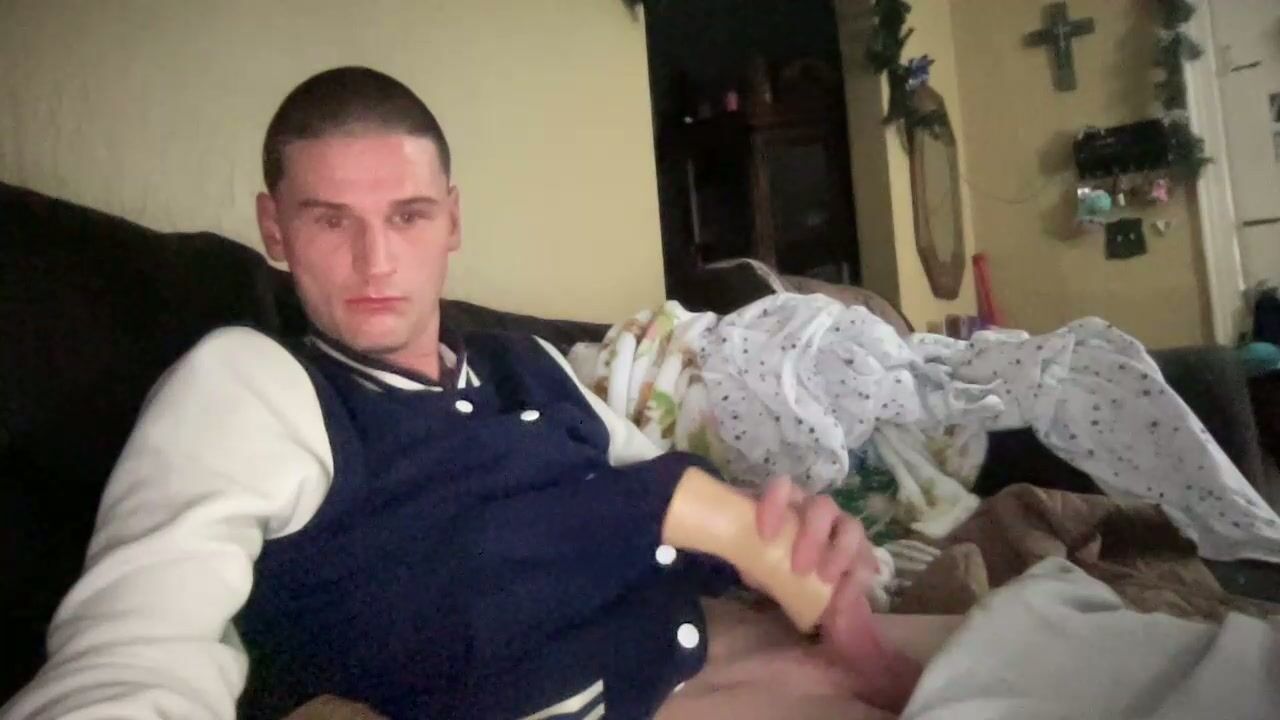 Dickabitchdown porn cam (12/04/2025)
