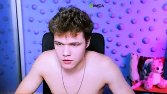 lucas_long_ porn cam chat 04-Dec-25