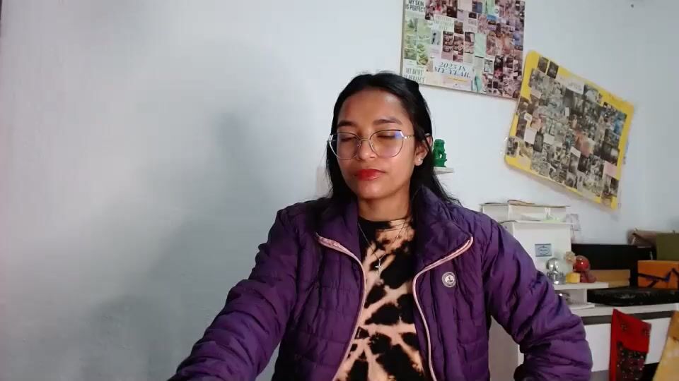 alia054 12/04/2025 chat cam sex