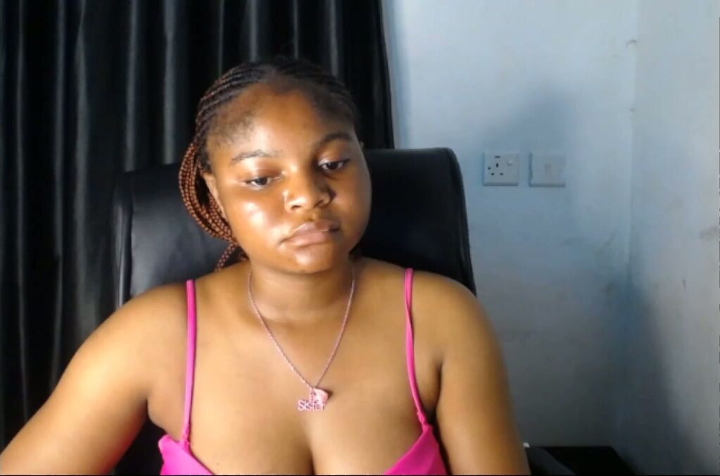 sexy_dick_drainer perverted (12/04/2025)