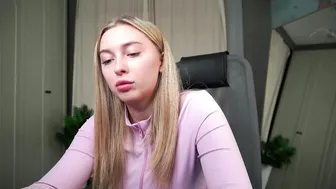 Sssecretgirlfriend cute - 12-04-2025