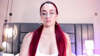 andracyruss (12/04/2025) redhead