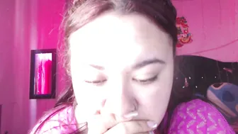 nikkirous_ cam girl 04-Dec-2025