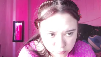 nikkirous_ cam girl 04-Dec-2025