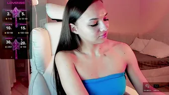 mili_milash smalltits on live cam
