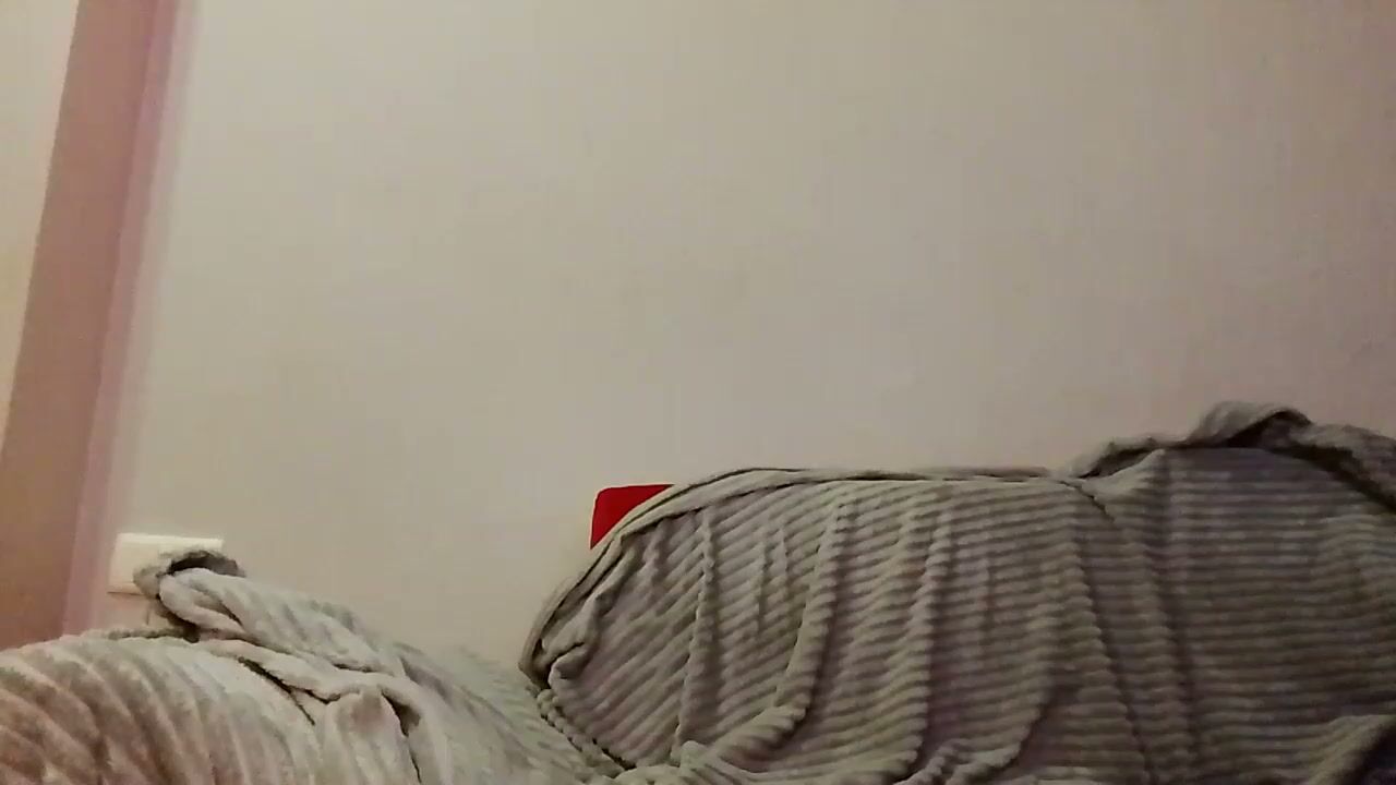 lesyawhite (12-04-2025) smalltits