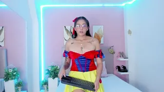 Liaa_moretti_ chat sex cam 04-Dec-2025