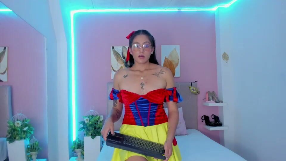 Liaa_moretti_ chat sex cam 04-Dec-2025
